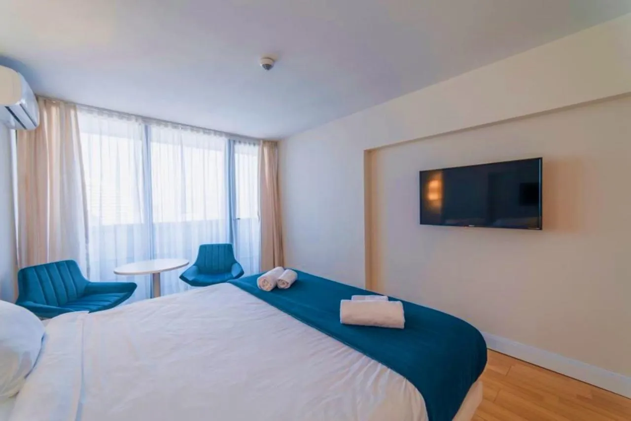 Delux Sea View Aparthotel In Orbi City Батуми