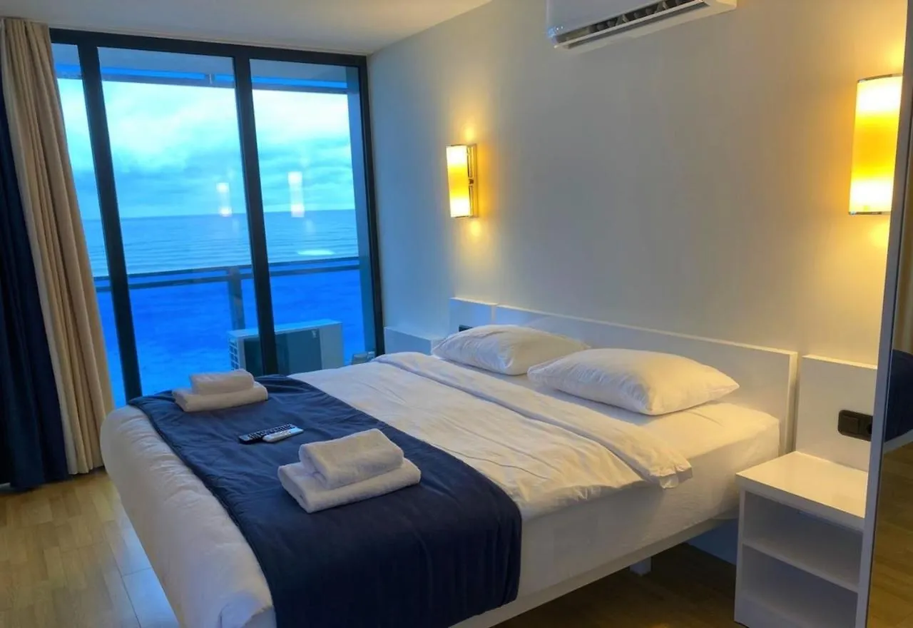 Delux Sea View Aparthotel In Orbi City Батуми